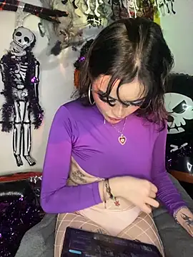 venusobryan 55 online show from October 5, 2025, 9:13 pm