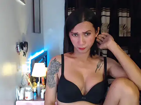 hottielicious slut69 online show from January 16, 2026, 12:53 pm