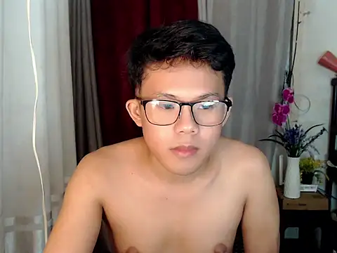 twink asianbunny online show from November 28, 2025, 5:04 pm