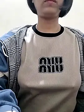 love sexy090 online show from March 11, 2026, 11:44 pm