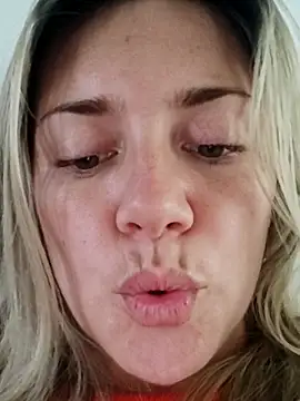 cameron 06 online show from November 24, 2025, 6:29 pm