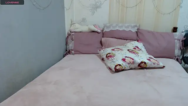 Snapshot of Sasha_cherry chatting on September 11, 2025, 12:16 pm Sasha cherry online show from September 11, 2025, 12:16 pm