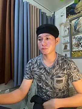 xshyboyx online show from February 8, 2026, 1:58 pm