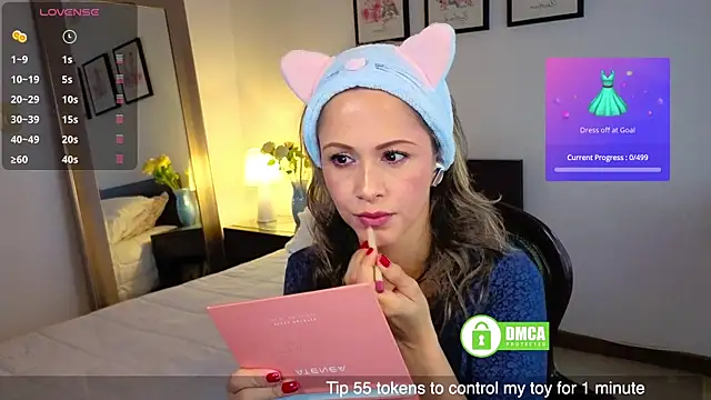 Miasiren online show from November 10, 2025, 3:11 pm