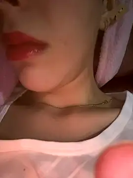 Mimisixo online show from October 24, 2025, 10:28 pm