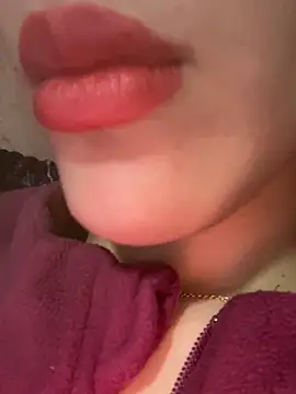 Mimisixo online show from March 27, 2026, 5:56 pm