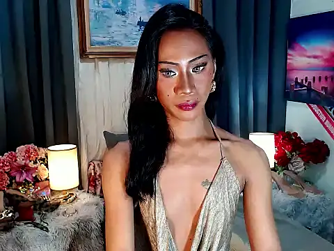 sassylatina online show from September 14, 2025, 2:49 pm