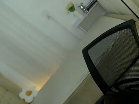 Snapshot of Aviana_Xxx12 chatting on December 19, 2025, 9:27 am Aviana Xxx12 online show from December 19, 2025, 9:27 am