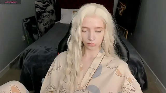 MelissaReis online show from September 9, 2025, 5:29 am