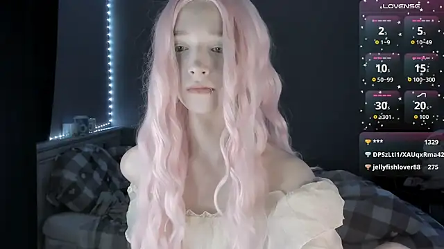 MelissaReis online show from October 21, 2025, 7:31 am