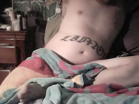 Twoslipperywhenwett online show from December 17, 2025, 8:31 am