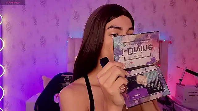 LIHIAN TAY online show from March 8, 2026, 12:31 pm