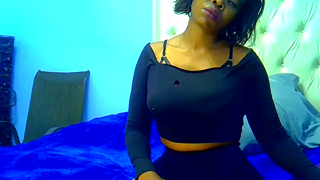 CharlotteXXX online show from December 22, 2025, 1:52 pm