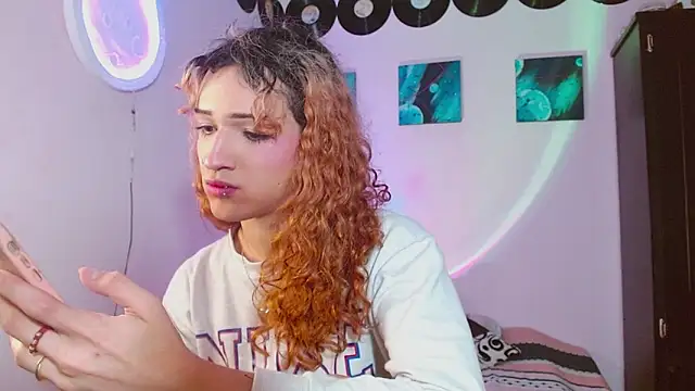 meghan devil  online show from November 20, 2025, 2:12 am