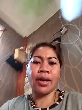 sexybitch 02 online show from March 18, 2026, 11:08 pm