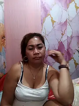 sexybitch 02 online show from April 3, 2026, 11:08 am