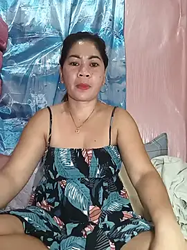 Snapshot of sexybitch_02 chatting on June 25, 2026, 7:18 pm sexybitch 02 online show from June 25, 2026, 7:18 pm