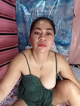 Snapshot of sexybitch_02 chatting on July 8, 2026, 8:24 pm sexybitch 02 online show from July 8, 2026, 8:24 pm