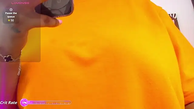 BarbaraGil1 online show from November 12, 2025, 7:24 pm