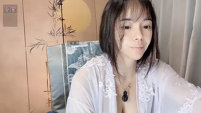 xinxin520-baby online show from October 6, 2025, 11:35 pm