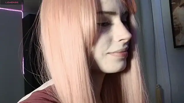 Snapshot of PieraMarch chatting on February 25, 2026, 6:39 pm PieraMarch online show from February 25, 2026, 6:39 pm