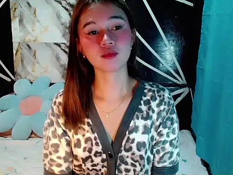 urgirl mikah online show from February 7, 2026, 12:47 am