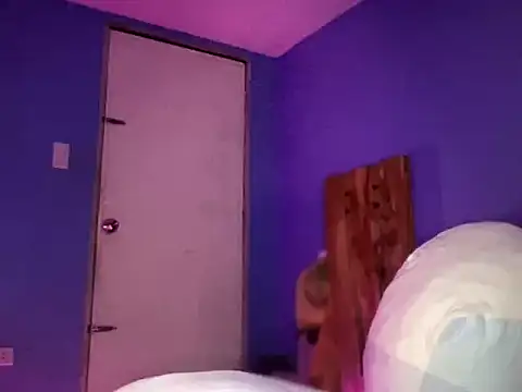 SassaLilly online show from April 13, 2026, 4:56 pm