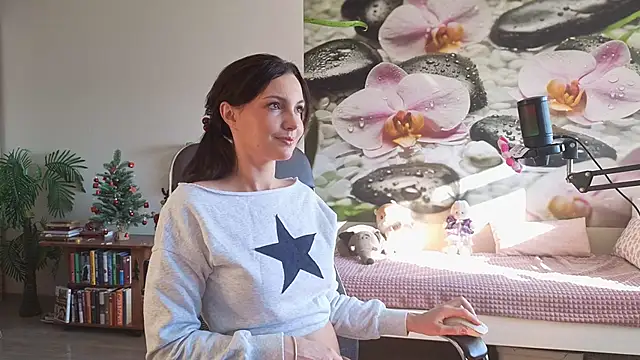 jenny  cutey online show from January 15, 2026, 4:17 am