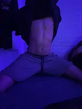 Snapshot of DarkCamBoy chatting on April 15, 2026, 5:25 am DarkCamBoy online show from April 15, 2026, 5:25 am