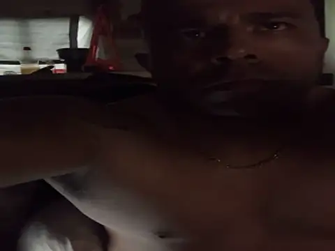 Rcarrasco15 online show from January 7, 2026, 8:33 pm