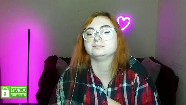 Alicia love00 online show from October 31, 2025, 6:47 am