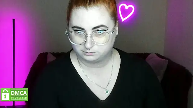 Alicia love00 online show from November 12, 2025, 6:25 am