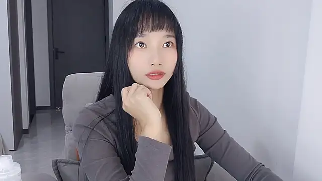 Lisa-3333 online show from November 2, 2025, 2:08 pm