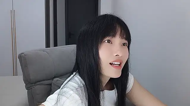 Lisa-3333 online show from June 18, 2026, 2:54 pm