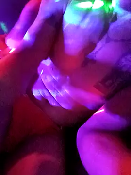 Snapshot of Oaxhot chatting on November 27, 2025, 10:50 am Oaxhot online show from November 27, 2025, 10:50 am