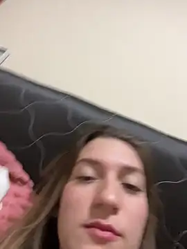 Snapshot of SafadaJS chatting on November 20, 2025, 2:56 am SafadaJS online show from November 20, 2025, 2:56 am