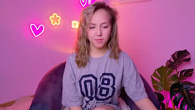CindySparkl online show from May 20, 2026, 4:07 am