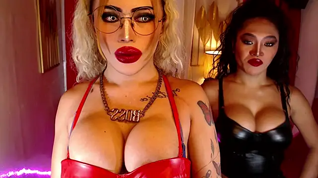 Snapshot of Goddess_Maliya chatting on May 29, 2026, 4:54 am Goddess Maliya online show from May 29, 2026, 4:54 am