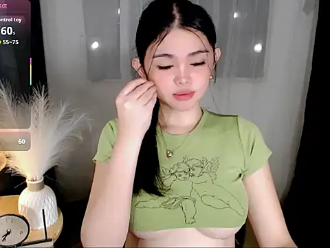 Bianca cedine12 online show from April 27, 2026, 10:52 pm
