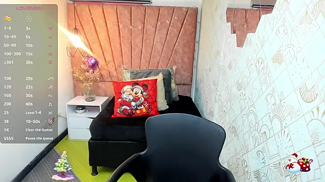 Lia Blake  online show from January 7, 2026, 12:40 pm