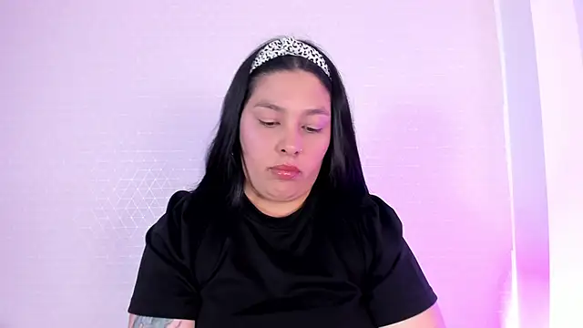 missweetpeach online show from December 2, 2025, 8:37 pm