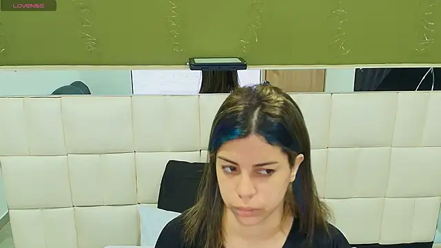 gisell gomez online show from September 18, 2025, 12:07 pm