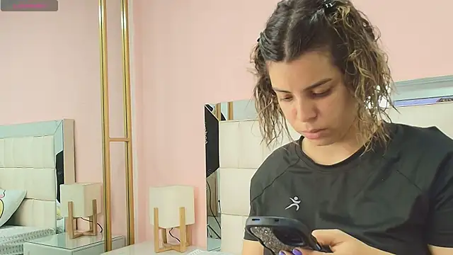 gisell gomez online show from January 9, 2026, 1:03 pm