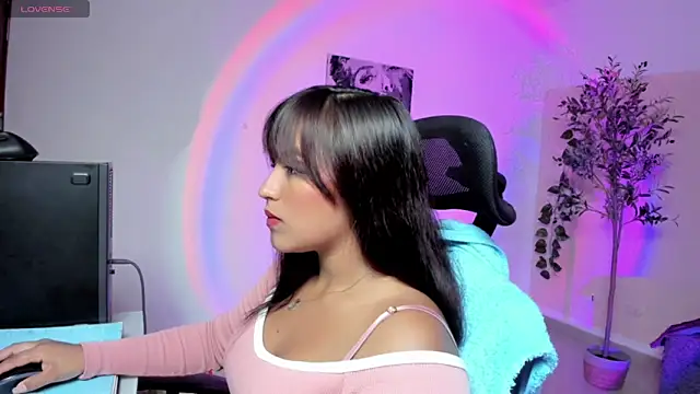 Cameroon-Diaz online show from September 11, 2025, 1:44 pm