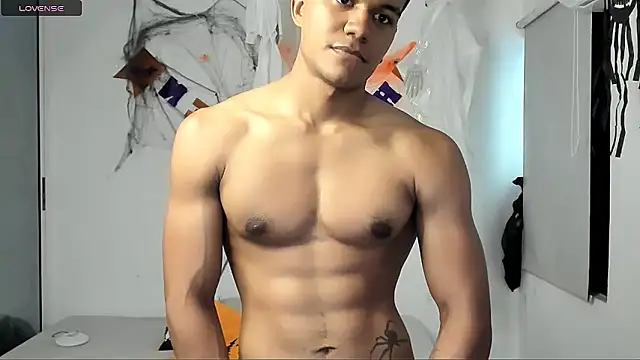 jeanfran ferrer online show from October 25, 2025, 7:08 pm