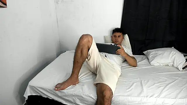 ashlan king online show from October 14, 2025, 7:14 pm