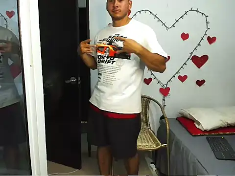 Snapshot of ashlan_king chatting on February 18, 2026, 6:37 pm ashlan king online show from February 18, 2026, 6:37 pm