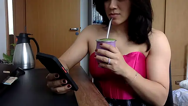 SEXOFLION online show from October 6, 2025, 5:32 pm