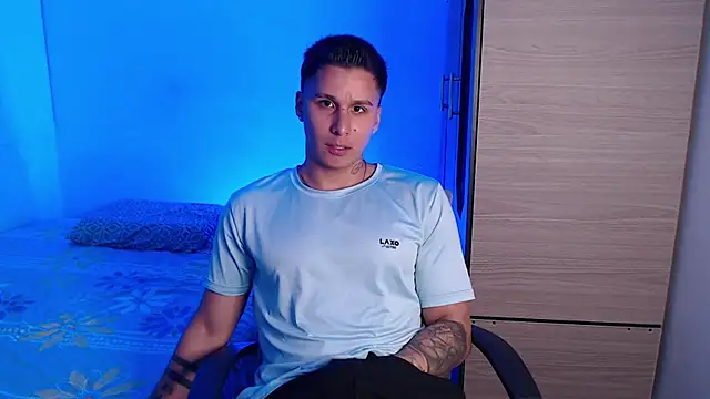 valentinosex1 online show from November 9, 2025, 9:46 pm