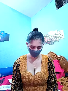 Cute Faria online show from February 12, 2026, 8:53 am